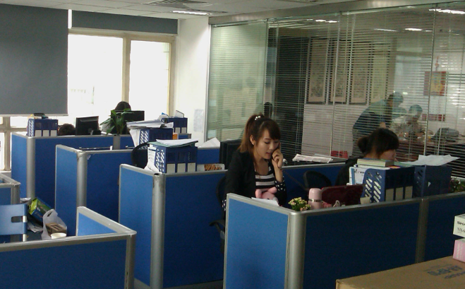 房屋建筑工程与钢结构施工技术对比：山东金德建筑工程有限公司实践分析